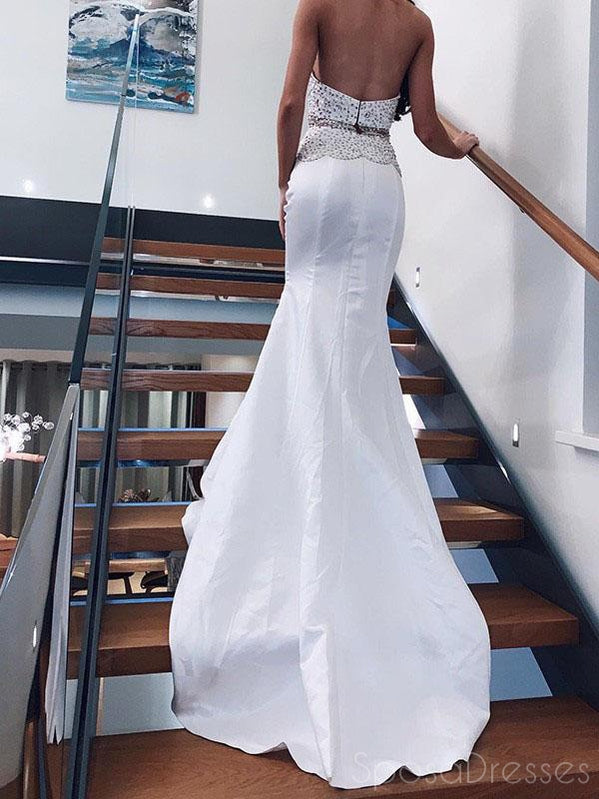 Une robe de soirée, 12350.