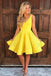 Vestidos de fiesta cortos de color amarillo pastel con cuello en V menores de 100, CM389