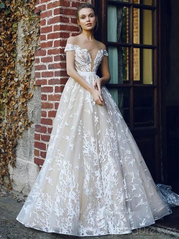 Une robe de soirée, 12350.
